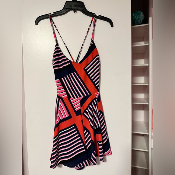 Express Pants - Express Strappy Colorful Romper SIZE 6